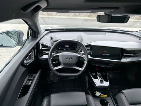 Used 2024 Audi Q4 e-tron Premium Plus w/ Premium Plus image 14