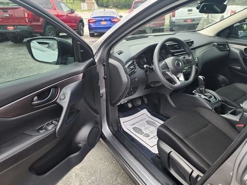 Used 2022 Nissan Rogue Sport S AWD/4WD image 17