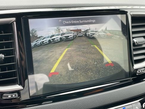 New 2026 Chrysler Voyager LX FWD image 17