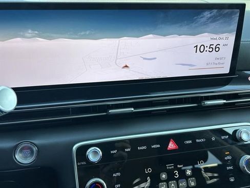 Used 2025 Genesis GV80 2.5T Standard image 15