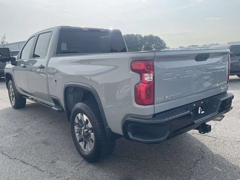 Used 2025 Chevrolet Silverado 2500 Custom w/ Custom Value Package AWD/4WD image 6