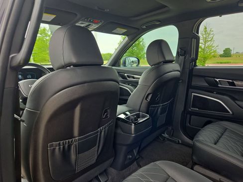 Used 2025 Kia Telluride EX X-Line AWD/4WD image 16
