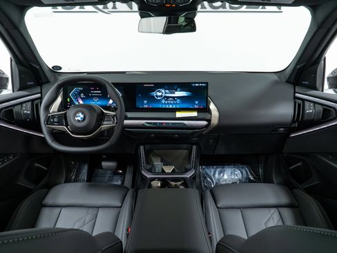 Used 2025 BMW X3 xDrive30i w/ Premium Package image 15