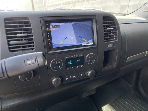 Used 2009 GMC Sierra 1500 SLE w/ Power Pack Plus AWD/4WD image 12