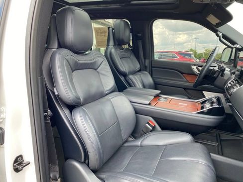 Used 2024 Lincoln Navigator Reserve AWD/4WD image 29