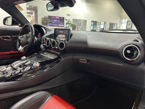 Used 2019 Mercedes-Benz AMG GT Roadster image 59