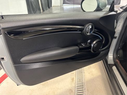 Used 2023 MINI Cooper SE FWD image 23