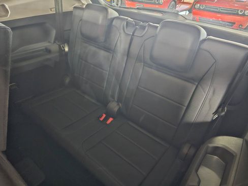 Used 2019 Volkswagen Tiguan SE FWD image 22