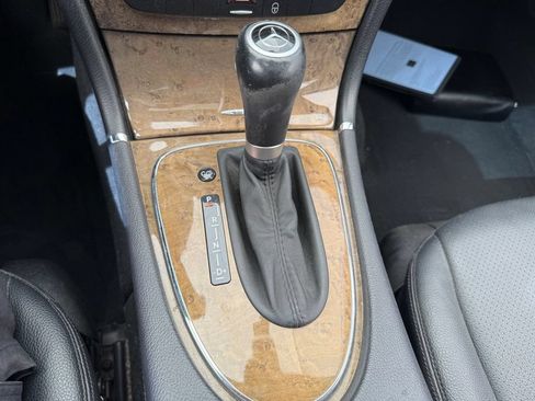 Used 2008 Mercedes-Benz E 350 4MATIC Sedan image 14