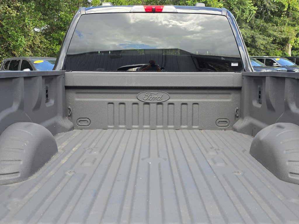 Used 2024 Ford F350 XLT w/ XLT Premium Package AWD/4WD image 9