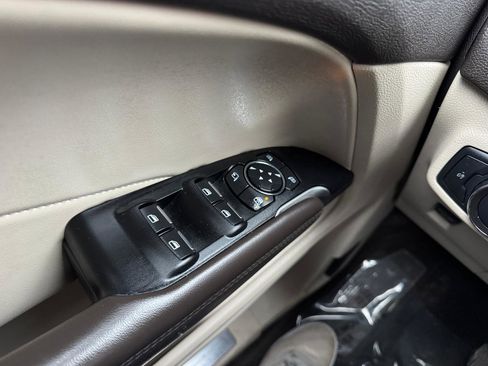 Used 2019 Lincoln MKC Reserve image 23