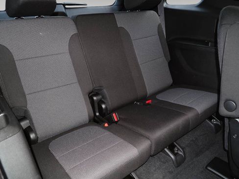 Certified 2023 Chevrolet Traverse LT FWD image 20