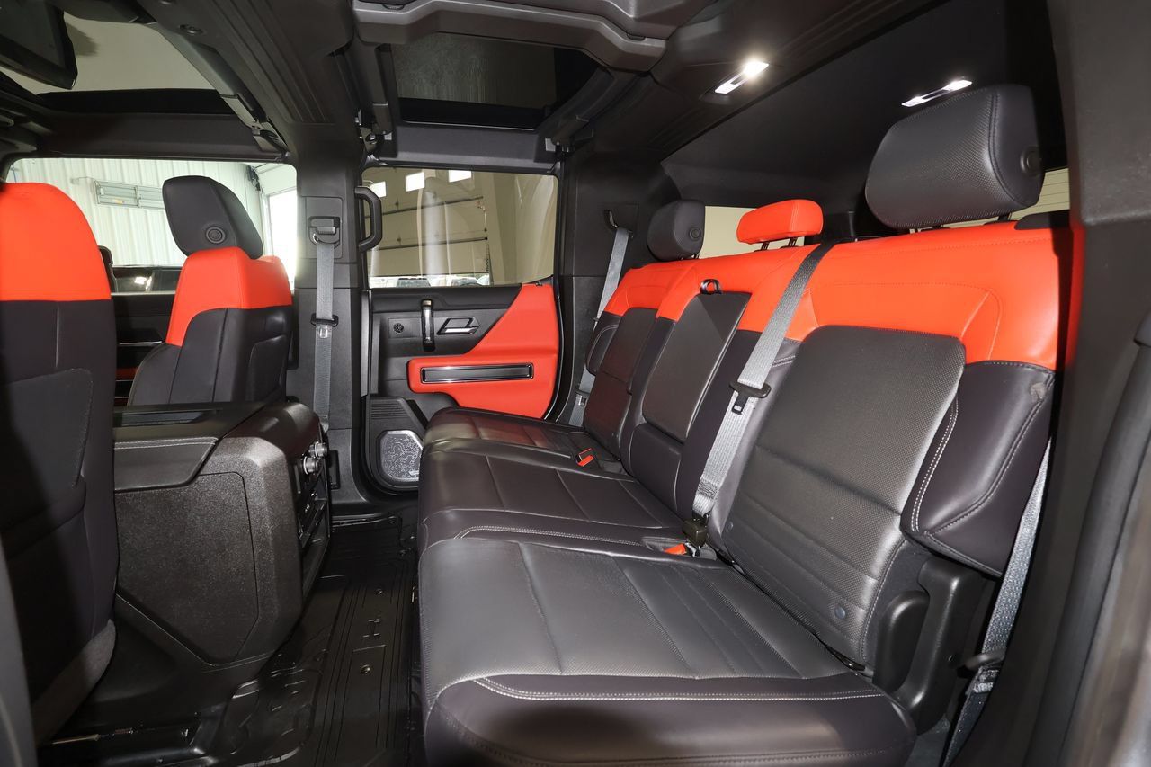 Certified 2026 GMC Hummer EV 3X w/ Carbon Fiber Edition Package AWD/4WD image 23