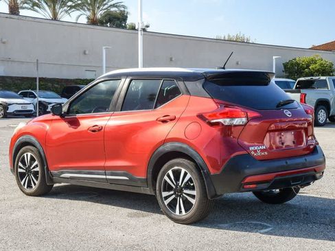 Used 2020 Nissan Kicks SR FWD image 8