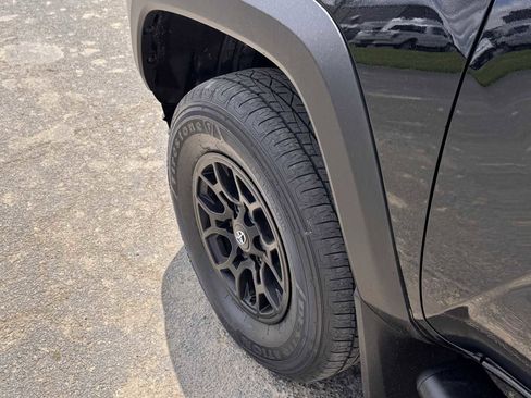 Used 2022 Toyota Tacoma 4x4 Access Cab image 12
