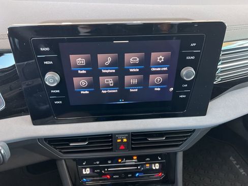 New 2025 Volkswagen Jetta SE image 21