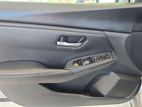 Used 2023 Nissan Sentra SV image 24