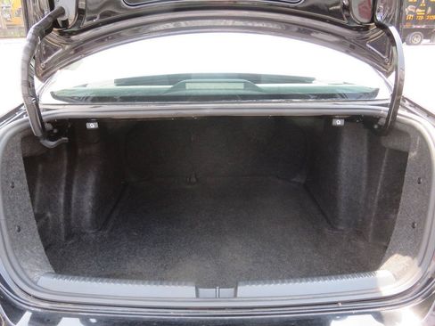 Used 2011 Volkswagen Jetta S FWD image 23