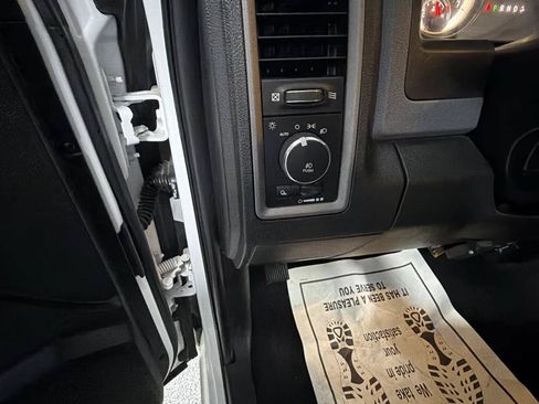 Used 2018 RAM 1500 Express w/ Express Value Package AWD/4WD image 15