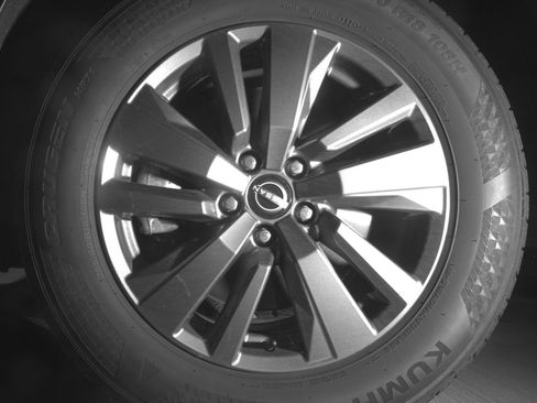 Used 2025 Nissan Pathfinder SV AWD/4WD image 11