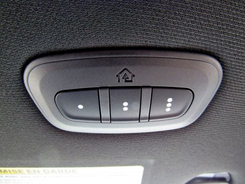 Used 2024 RAM 2500 Limited image 34