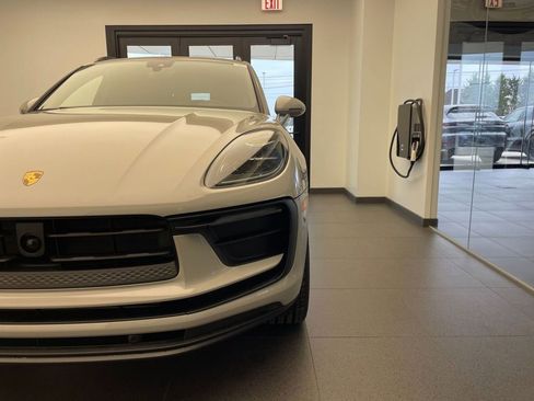 New 2026 Porsche Macan AWD/4WD image 23