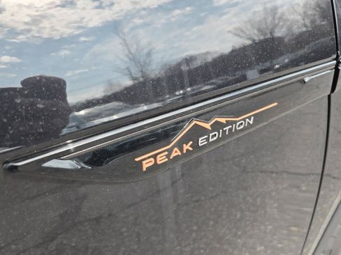 New 2026 Volkswagen Atlas Peak Edition AWD/4WD image 10