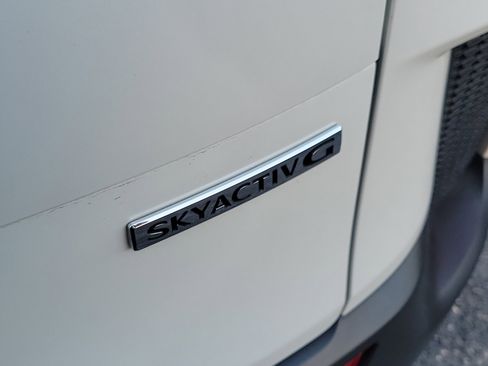 Used 2025 MAZDA CX-50 AWD 2.5 S w/ Preferred Package image 11