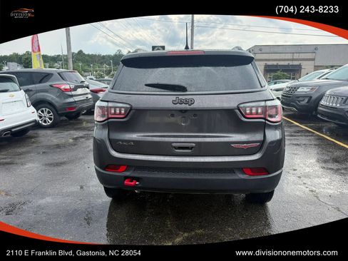 Used 2019 Jeep Compass Trailhawk AWD/4WD image 6