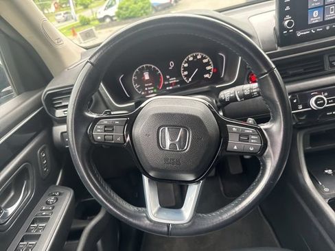 Used 2023 Honda Pilot Touring image 23