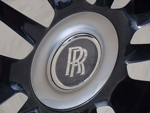 Certified 2021 Rolls-Royce Cullinan image 15