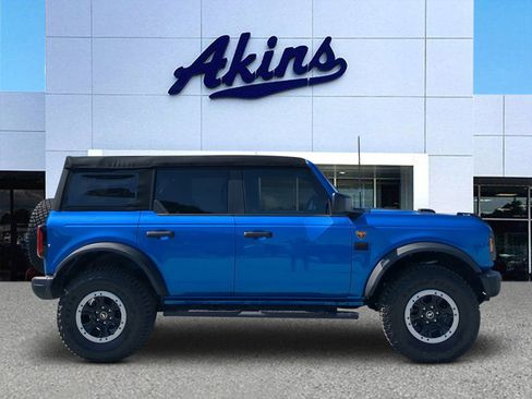 Certified 2023 Ford Bronco Badlands w/ Sasquatch Package AWD/4WD image 1