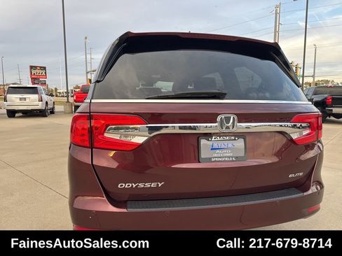 Used 2018 Honda Odyssey Elite image 16