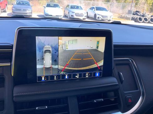 Used 2024 GMC Yukon AT4 w/ AT4 Premium Package image 29