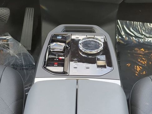 New 2025 BMW iX M60 image 18