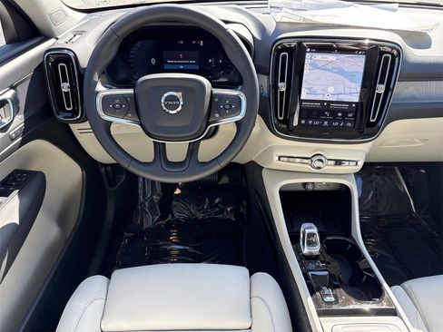 New 2026 Volvo XC40 B5 Plus w/ Protection Package Premier AWD/4WD image 15