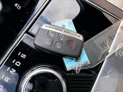 Used 2020 Land Rover Range Rover Velar R-Dynamic S image 36