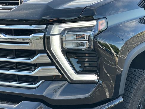 Used 2024 Chevrolet Silverado 2500 High Country w/ High Country Premium Package AWD/4WD image 51