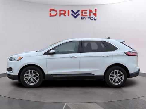 Used 2022 Ford Edge SEL image 2
