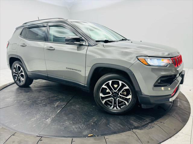 Certified 2022 Jeep Compass Limited w/ Sun and Sound Group AWD/4WD image 1