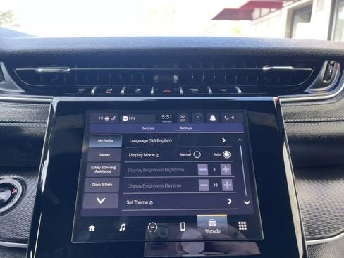 Used 2024 Jeep Grand Cherokee Altitude image 27