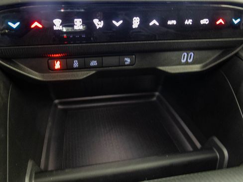New 2026 Jeep Cherokee Laredo AWD/4WD image 25