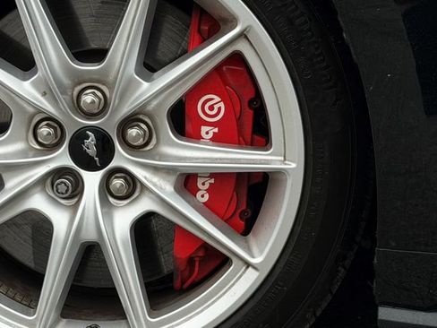 Used 2025 Ford Mustang GT Premium RWD image 33
