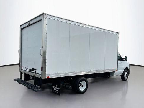New 2027 Ford E-450 and Econoline 450 Super Duty RWD image 14