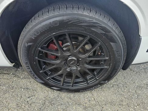 Used 2014 Dodge Challenger SXT Plus RWD image 21