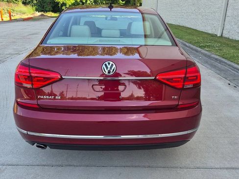 Used 2016 Volkswagen Passat 1.8T SE w/ Lighting Package (P06) FWD image 6