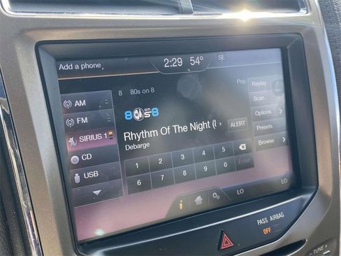 Used 2014 Lincoln MKX FWD w/ Equipment Group 102A image 24