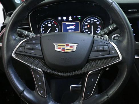 Used 2023 Cadillac XT5 Sportv w/ Technology Package AWD/4WD image 19