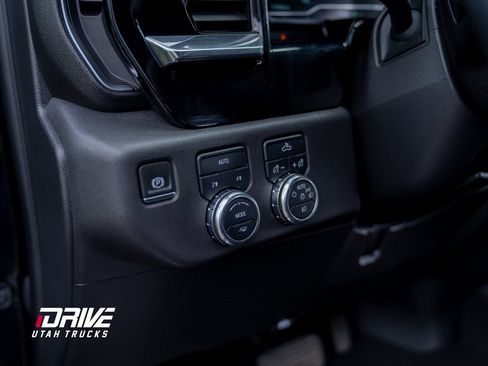 Used 2023 GMC Sierra 1500 Elevation image 32