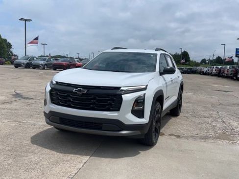 Used 2025 Chevrolet Equinox LT w/ Midnight Edition FWD image 4